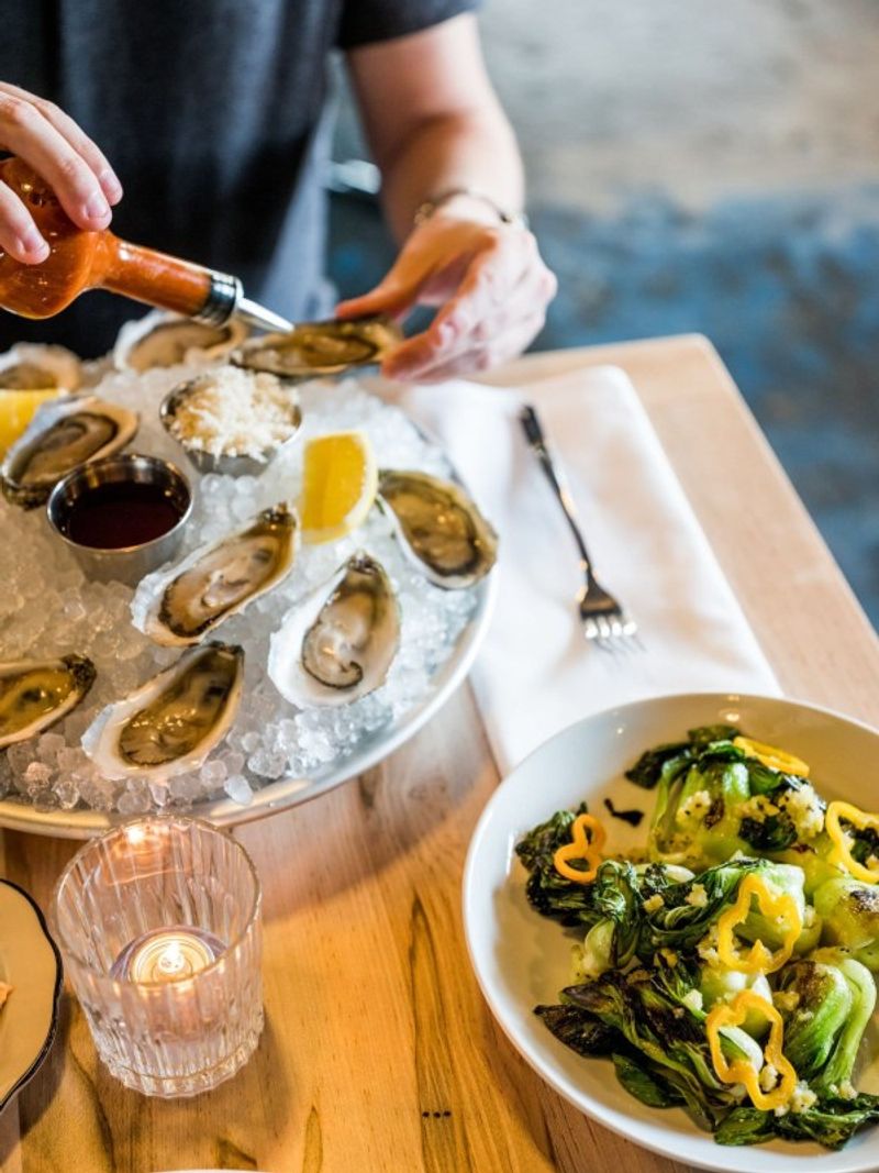 Automatic Seafood and Oysters - Raw Oysters