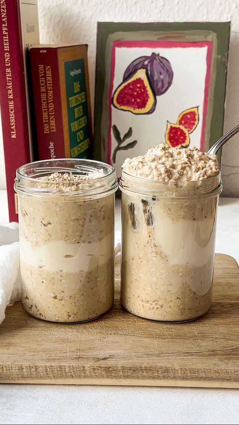 Overnight Oats With Tahini and Dates