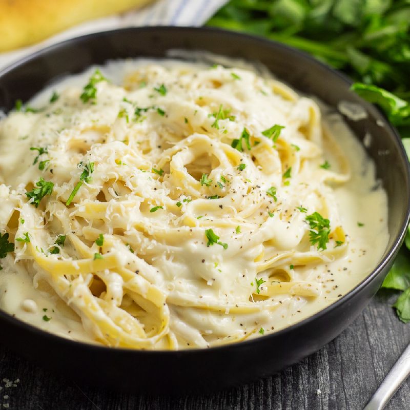Fettuccine Alfredo