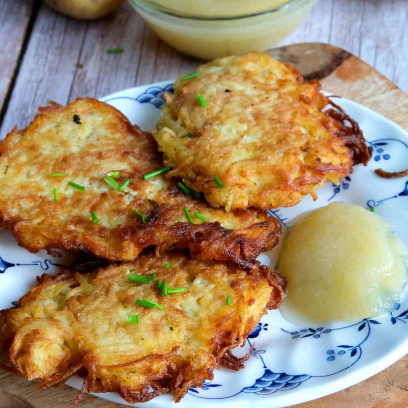 Reibekuchen (Potato Pancakes)
