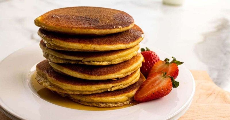 Almond Flour Pancakes With Fresh Strawberries