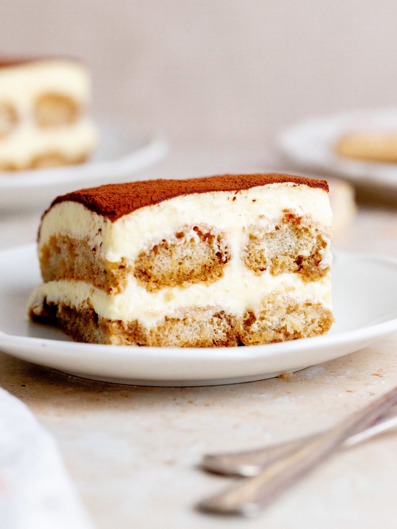 Tiramisu Cake