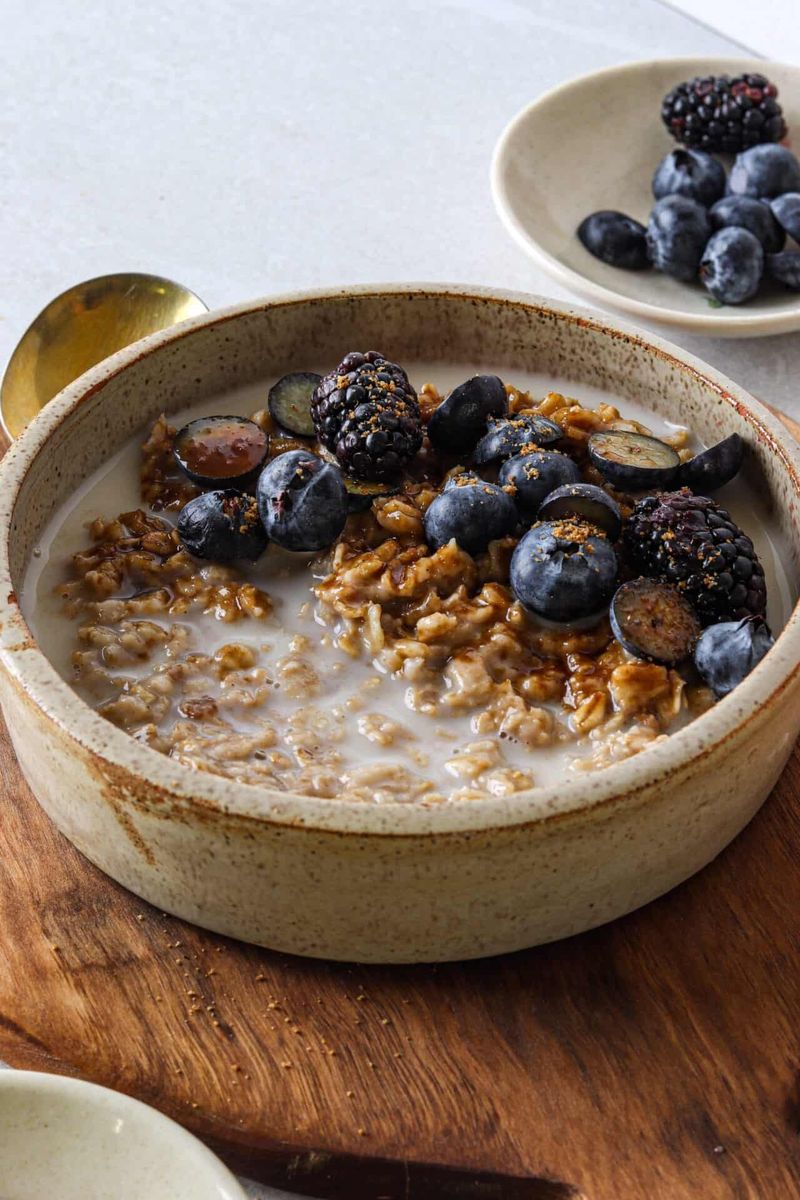 Microwave Oatmeal with Berries