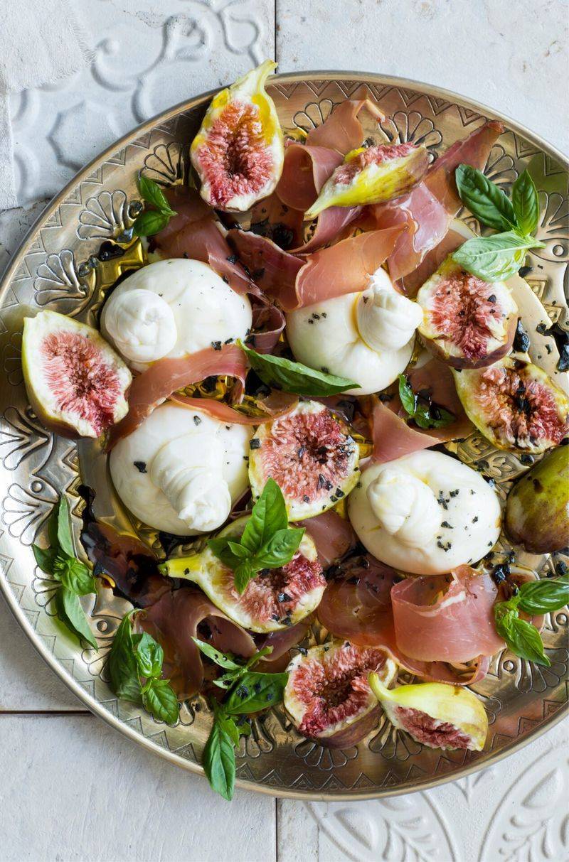 Balsamic Roasted Figs with Burrata and Prosciutto