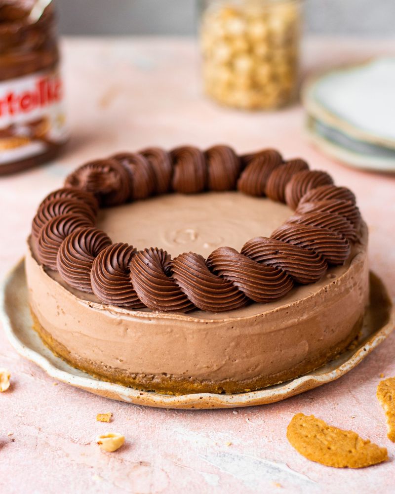 No-Bake Nutella Cake