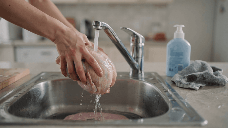 Rinsing Raw Chicken Before Cooking