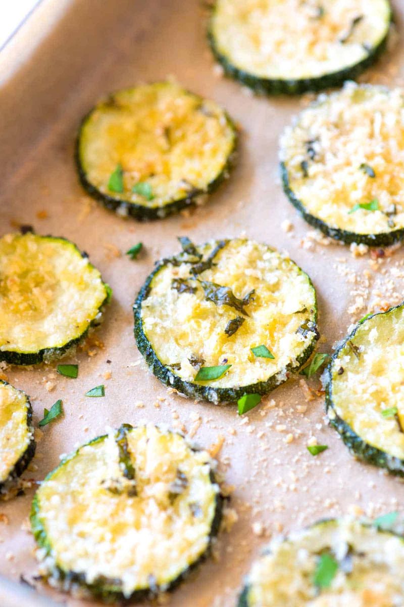 Baked Parmesan Zucchini Chips