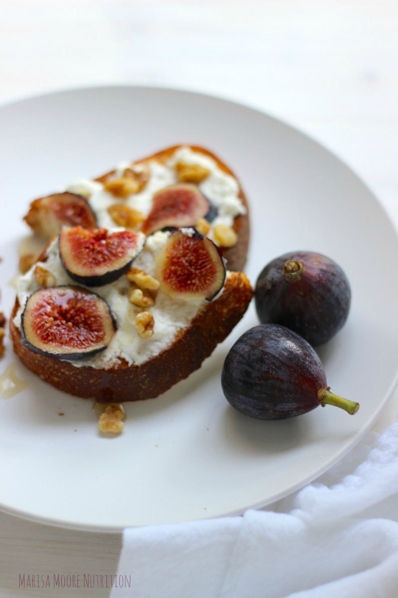 Ricotta Toast with Fig and Walnuts