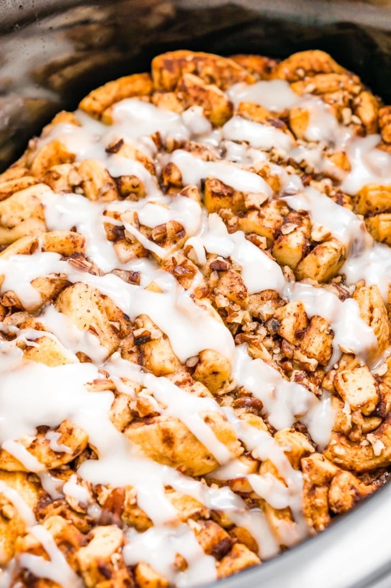 Slow Cooker Cinnamon Roll Casserole
