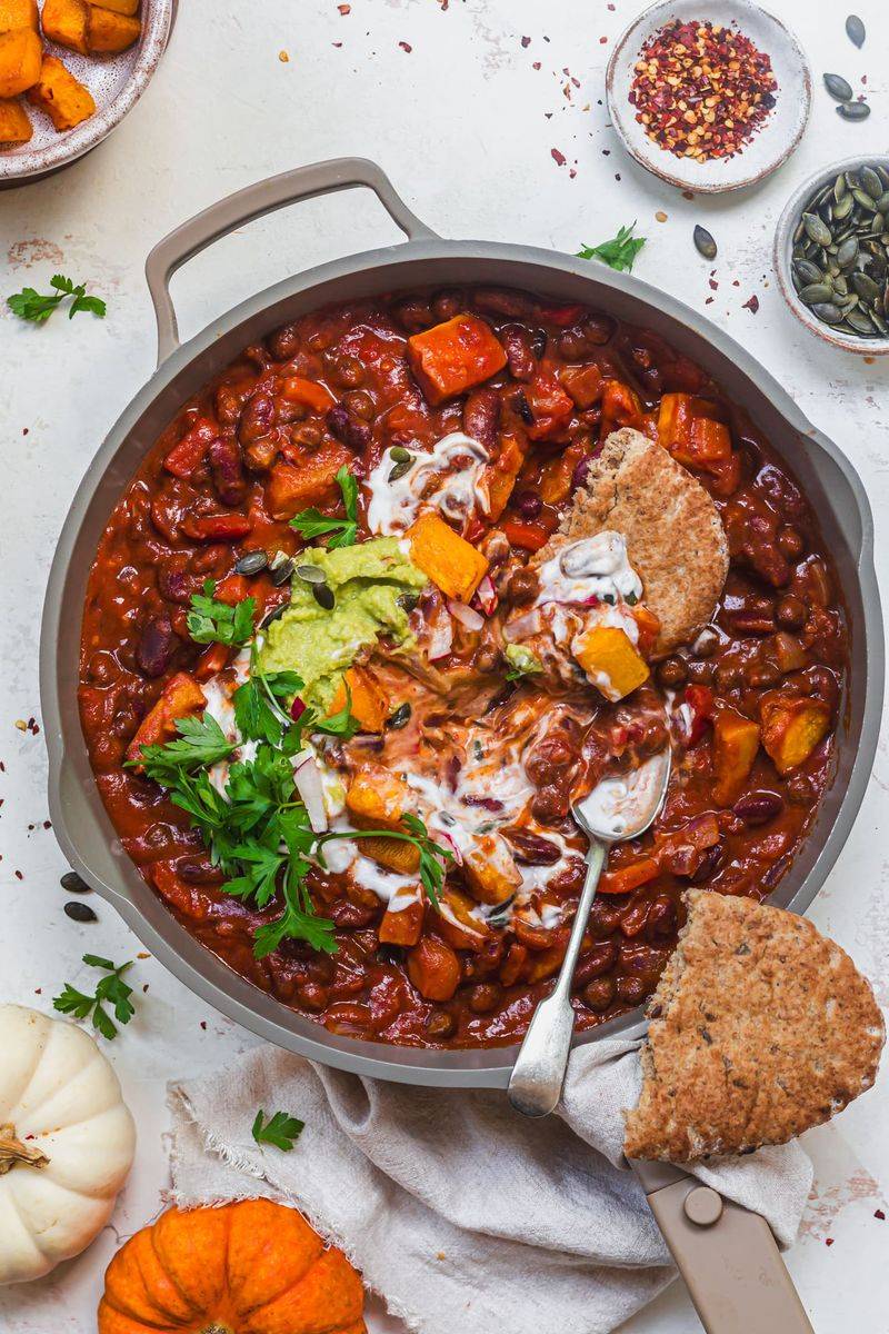Smoky Black Bean and Pumpkin Chilli