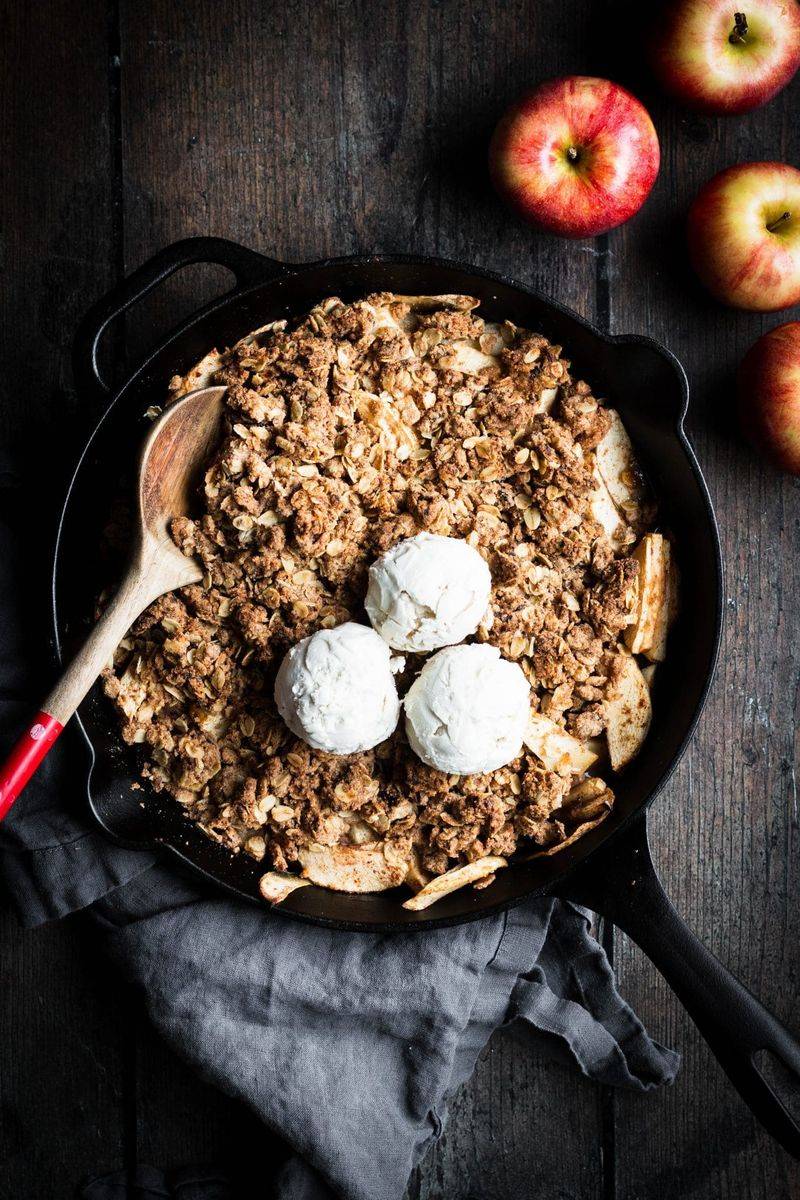 Walnut Apple Crisp
