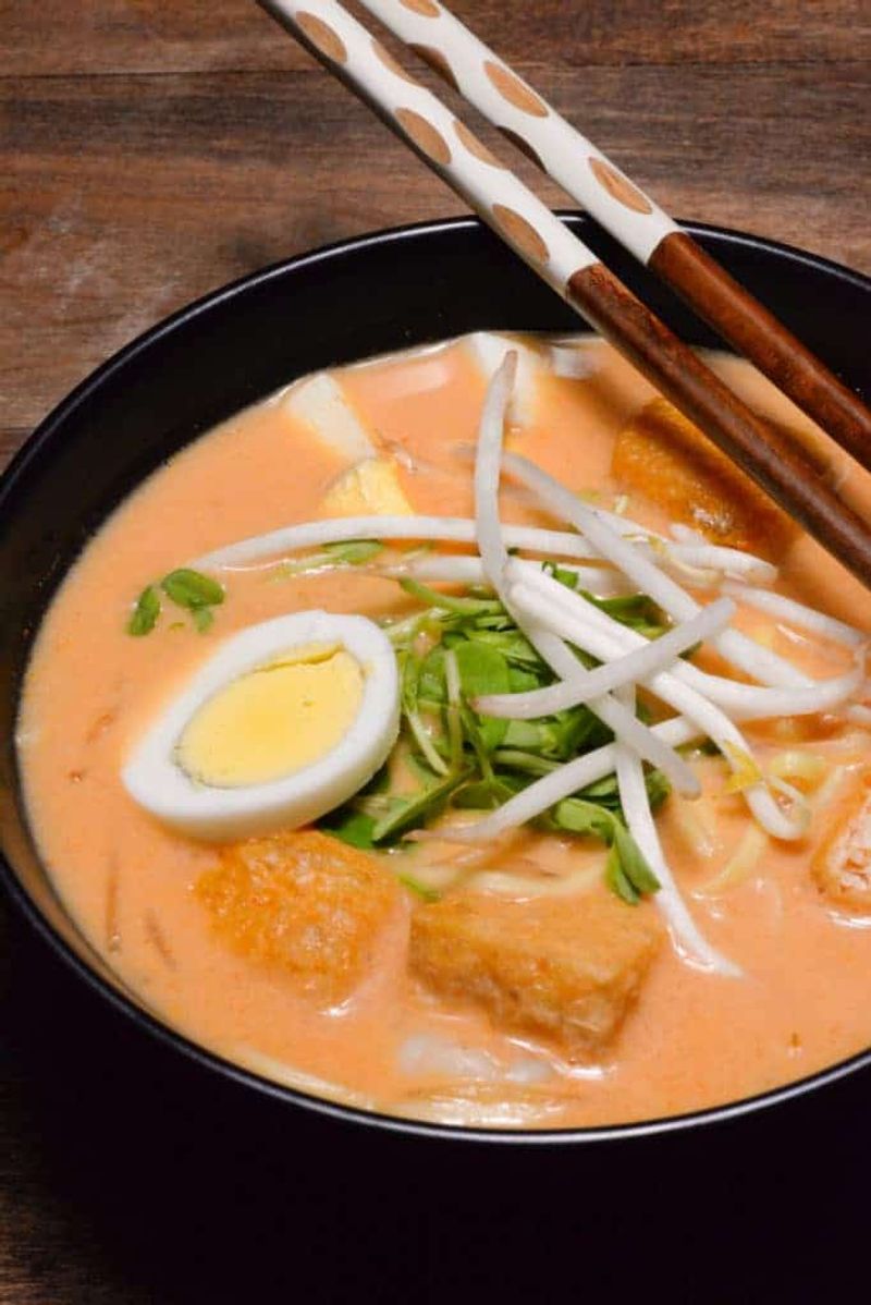 Laksa (Malaysia/Singapore)