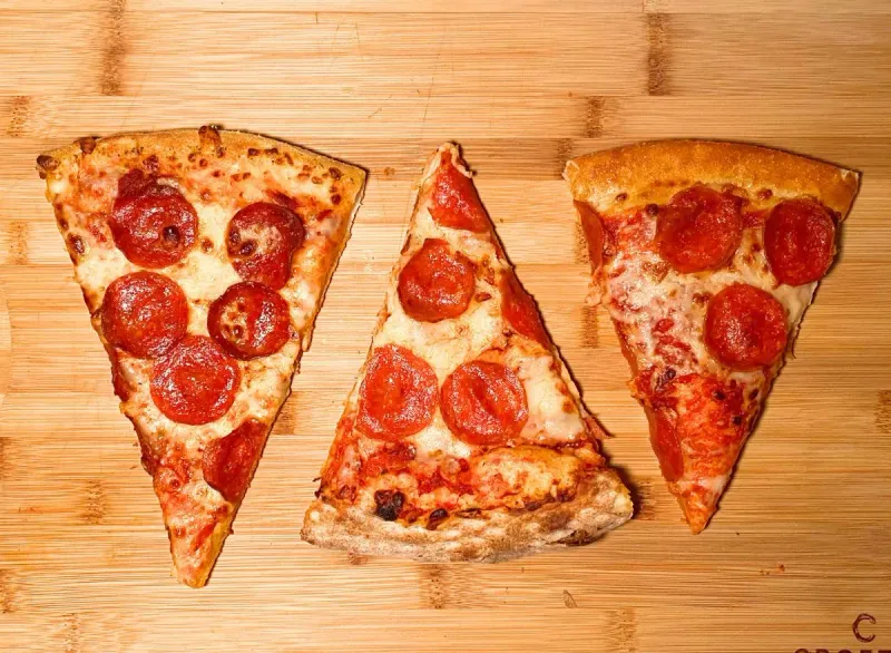 Domino's Pepperoni Pizza