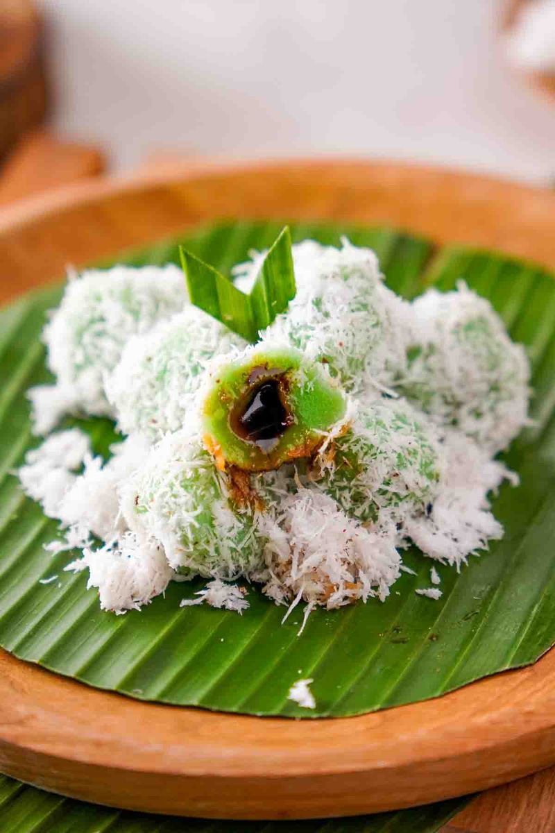 Indonesian Klepon