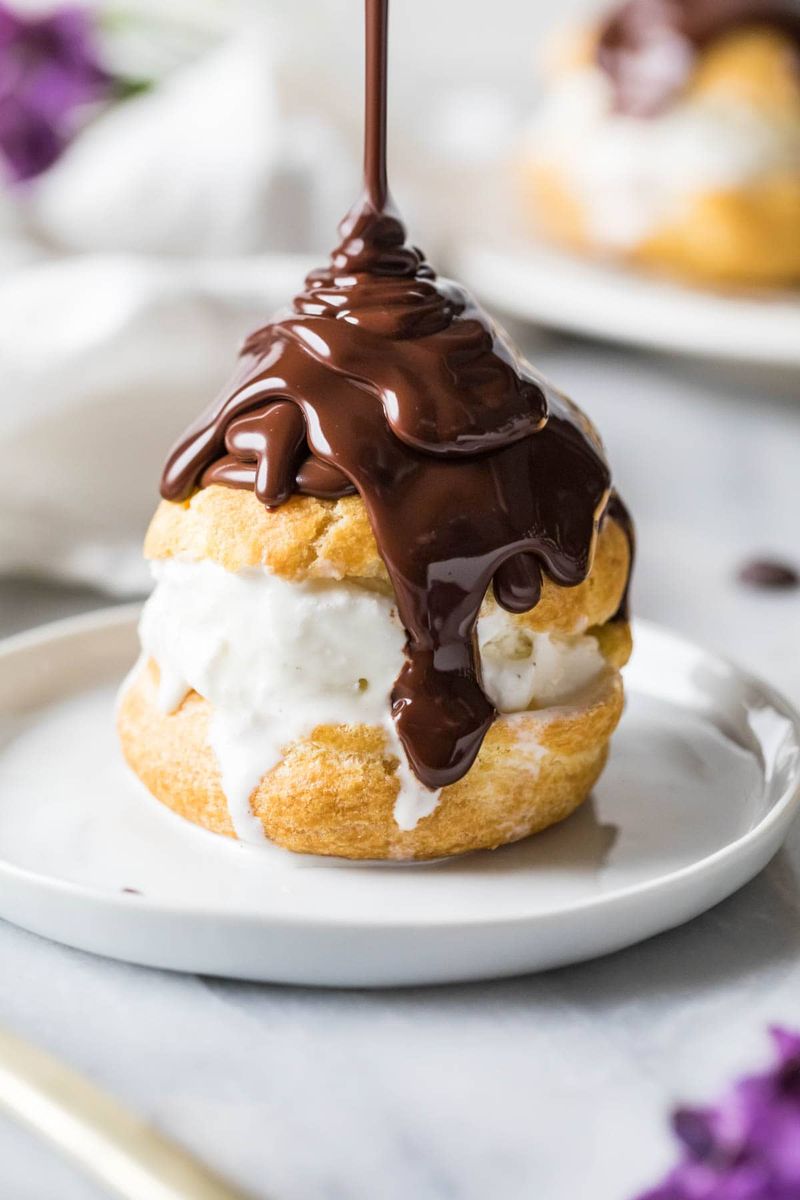 Profiteroles