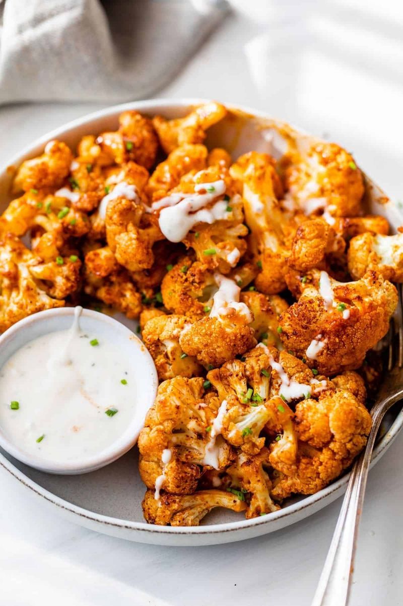 Cauliflower Bites with Buffalo Sauce