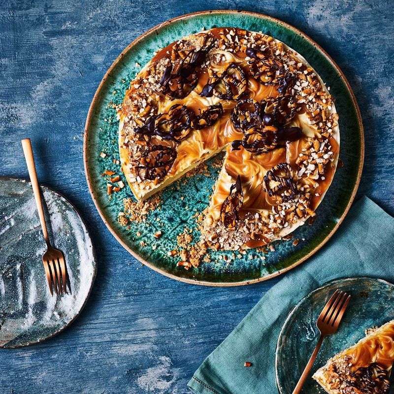 Salted Caramel Pretzel Cheesecake