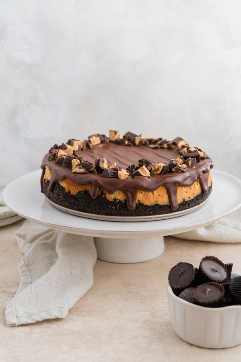 Peanut Butter Cup Cheesecake