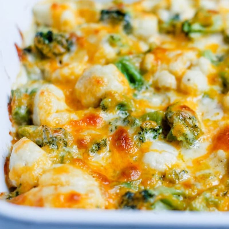Cheesy Cauliflower and Broccoli Bake