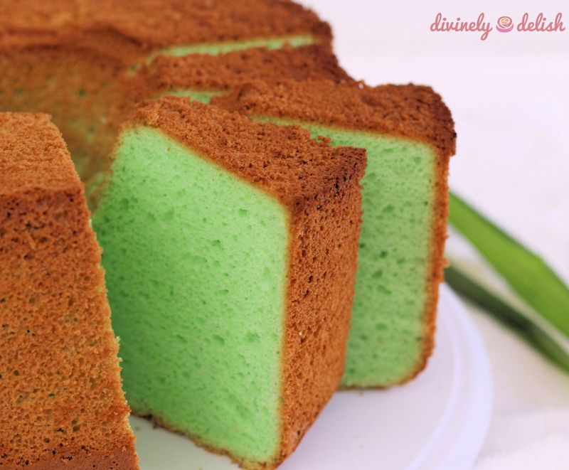 Pandan Chiffon Cake