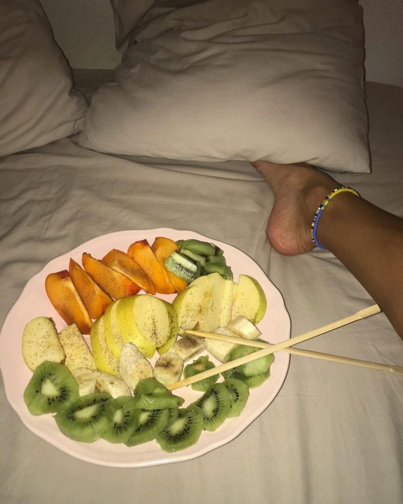 Eating After 8 PM Causes Weight Gain