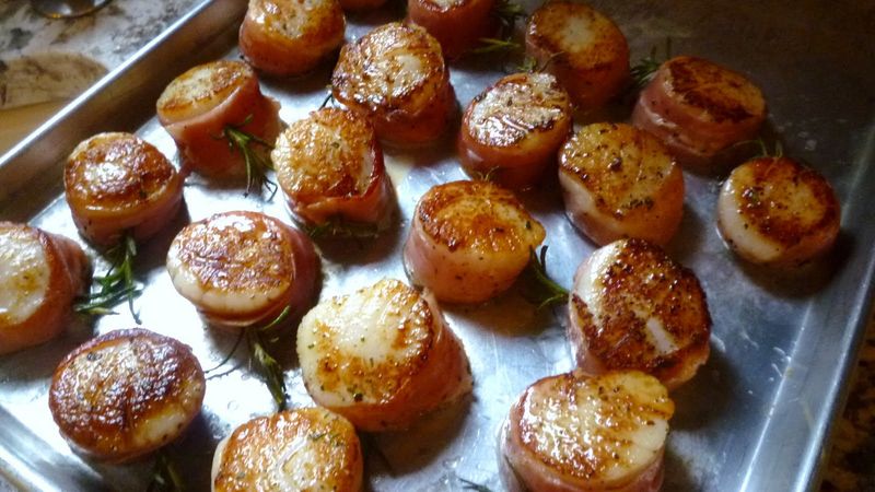 Seared Scallops Wrapped in Prosciutto