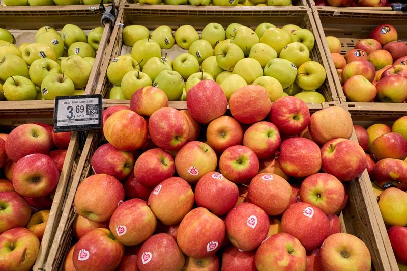 Apples