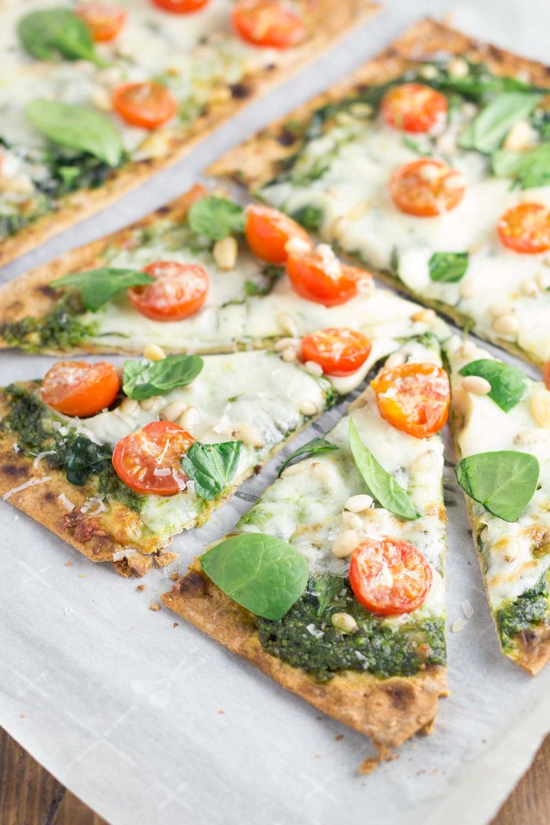 Spinach Pesto Flatbread Pizza