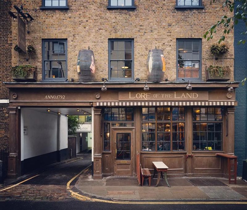 Lore of the Land, Fitzrovia