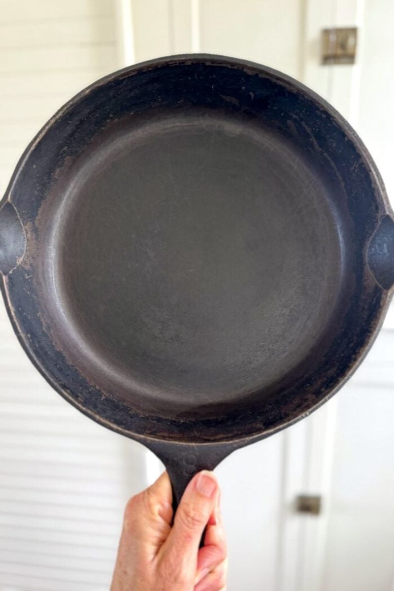 Cast Iron Pans Should Never Be Soaped