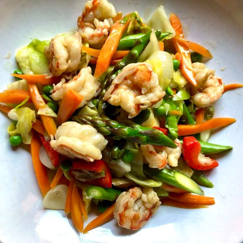 Stir-Fried Shrimp with Mixed Vegetables: Light, Colorful, and Filling