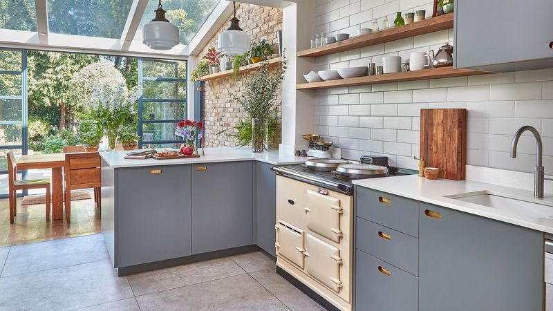 Mixing Old and New for an Enduring Kitchen