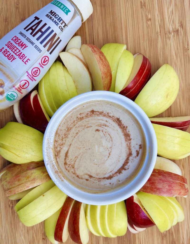 Tahini and Apple Slices