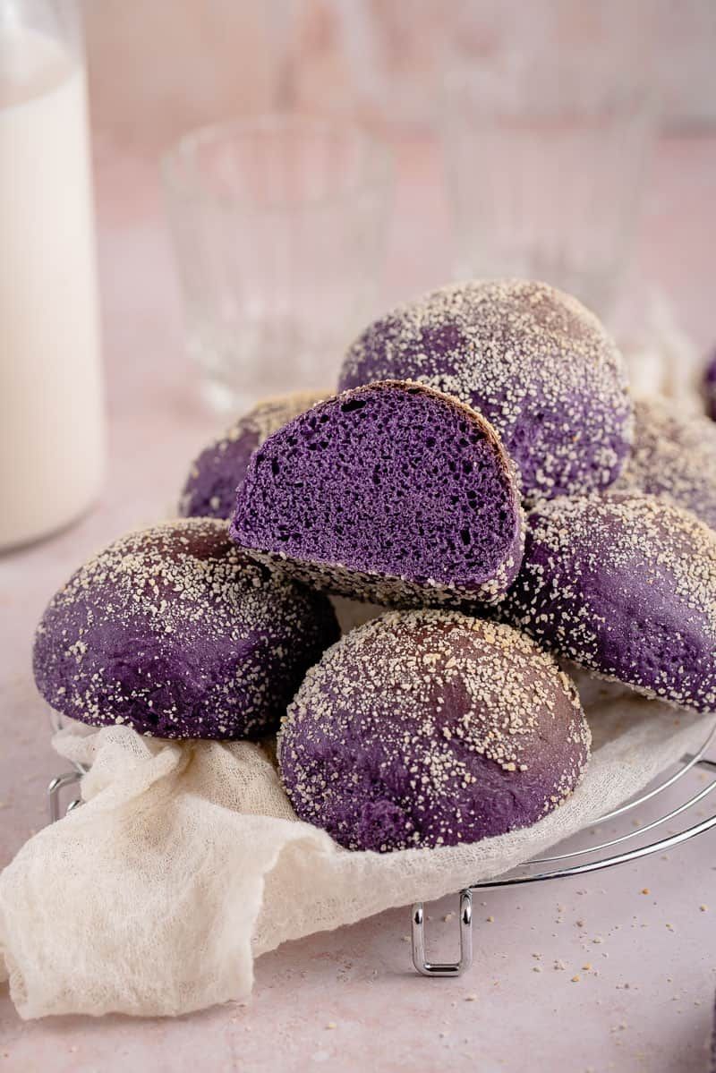 Ube Pandesal