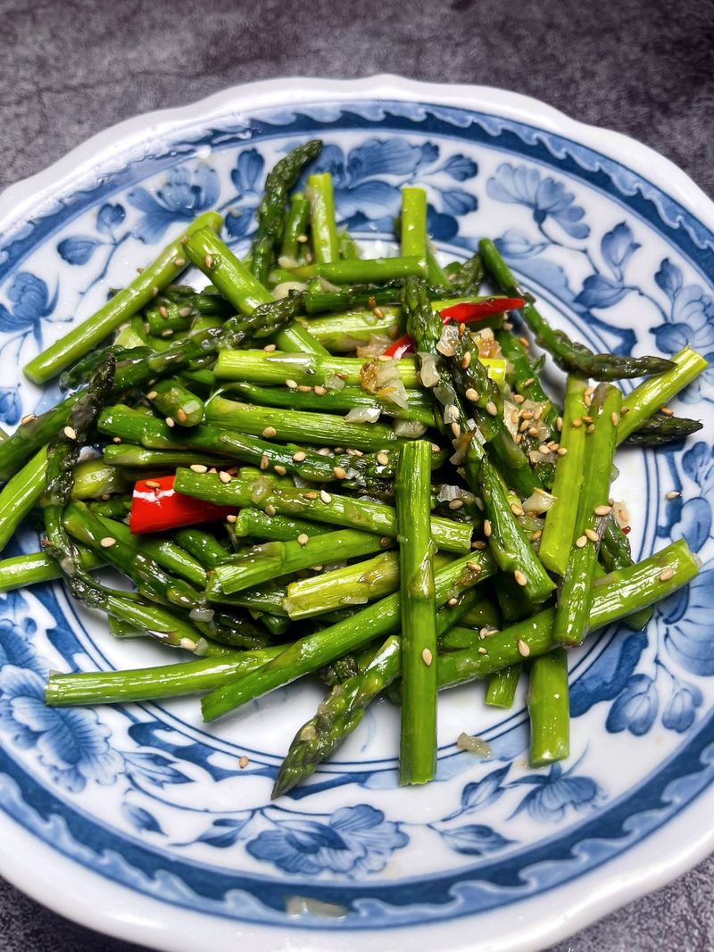 Asparagus and Sesame Stir-Fry