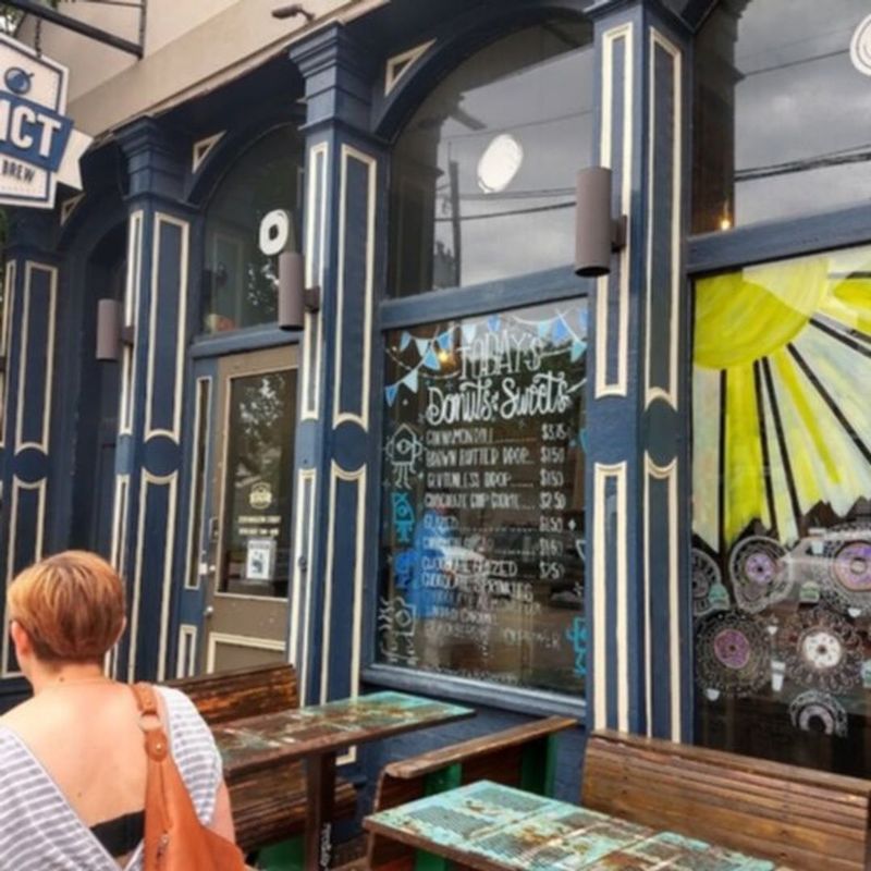 Surrey's Cafe and Juice Bar - New Orleans, LA