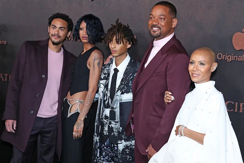 The Smith Family - Will, Jada, Jaden, and Willow