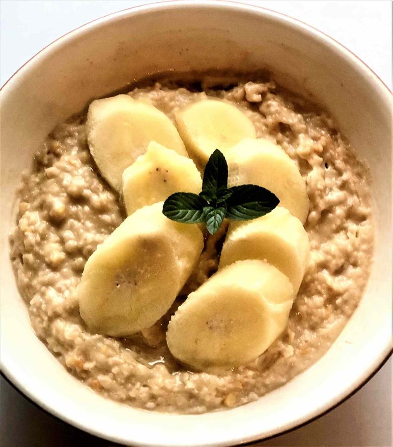 Oatmeal with Banana and Peanut Butter