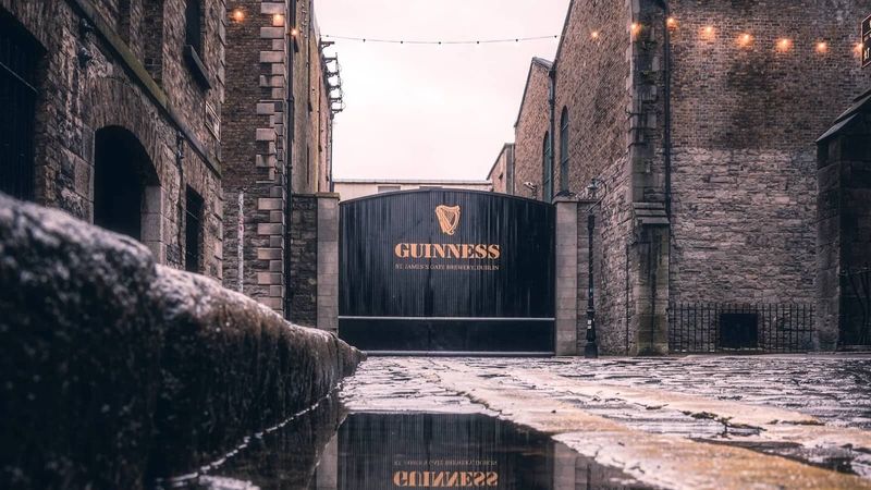 Guinness Pours Since 1759