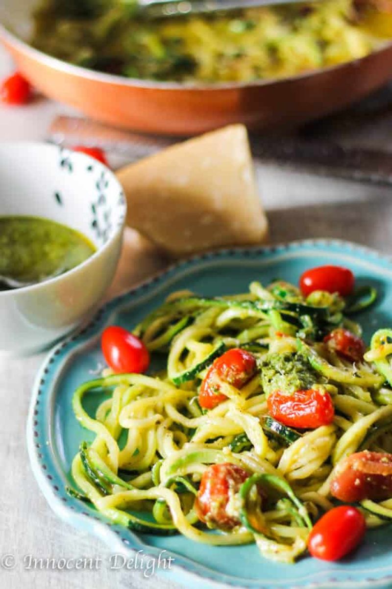 Zucchini Noodles with Pesto and Cherry Tomatoes