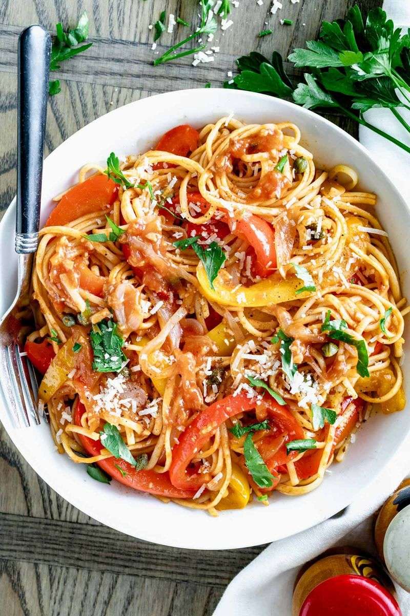 Roasted Tomato And Red Pepper Pasta