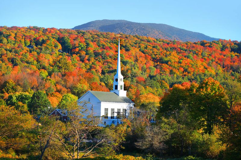Stowe: Mountain Views in Every Season