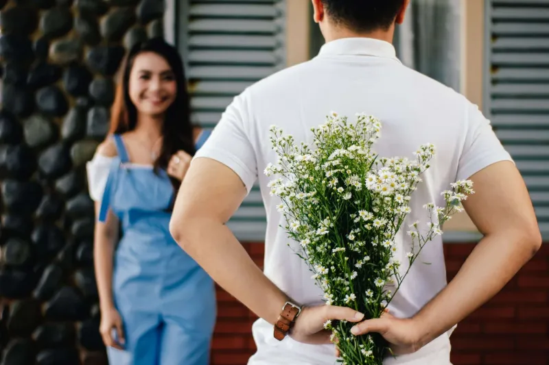Love Bombing Followed by Emotional Withdrawal