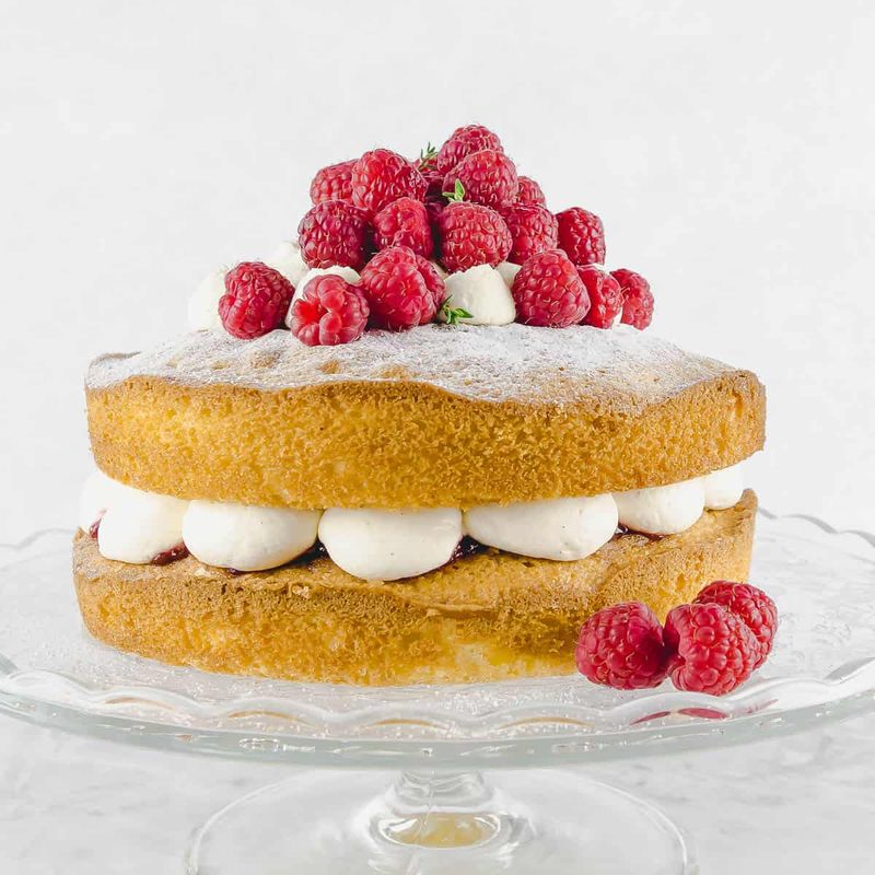 Classic Raspberry Victoria Sponge