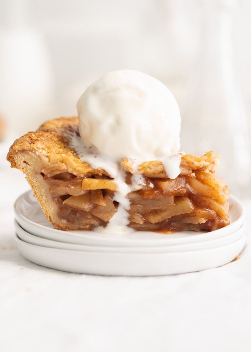Warm Apple Pie With Vanilla Ice Cream
