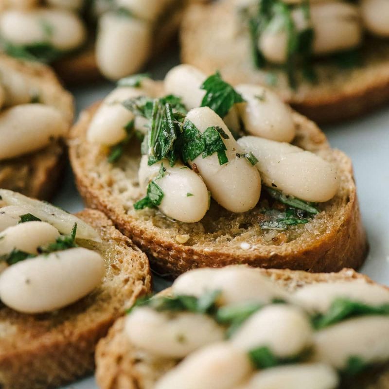 Tuscan White Bean and Rosemary Crostini