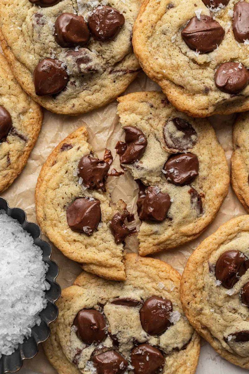 Gooey Chocolate Chip Cookies