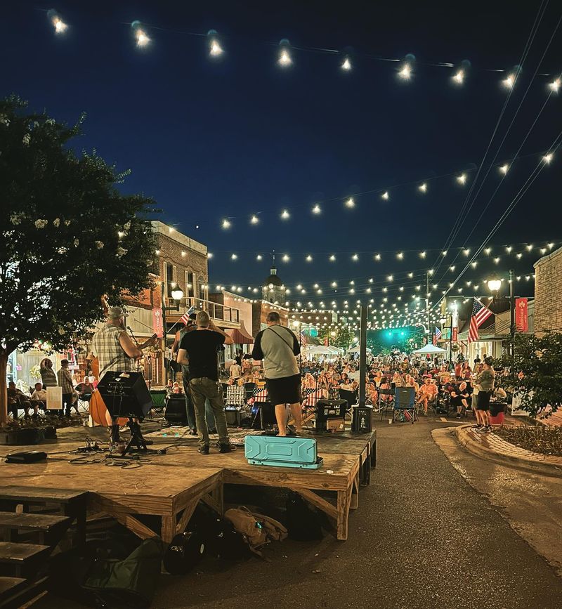 Columbiana, Alabama: A Downtown That Loves a Gathering