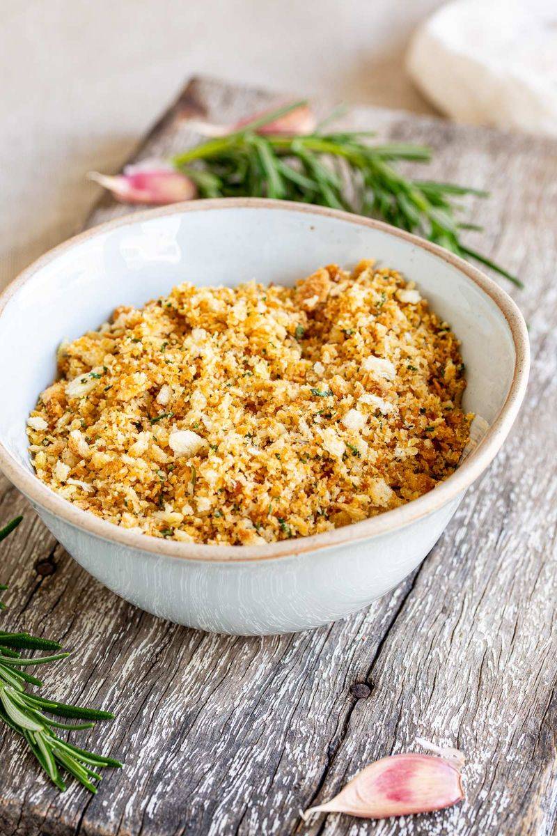 Toasted Garlic Breadcrumbs
