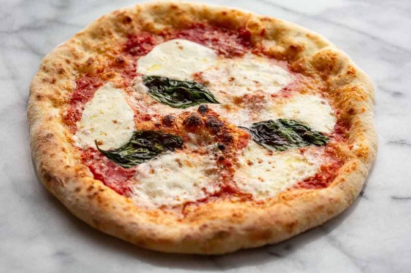 Pizza Margherita: Simplicity Worth Every Bite